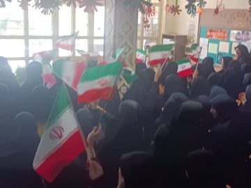 حمایت دانش آموزان از عملیات غرور آفرین دلیرمردان سپاه